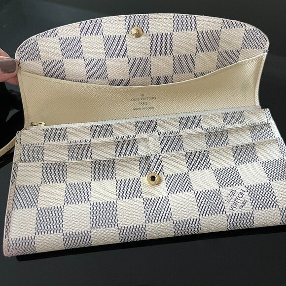 Louis Vitton The Emilie wallet in Damier Azur canvas - Picture 8 of 14